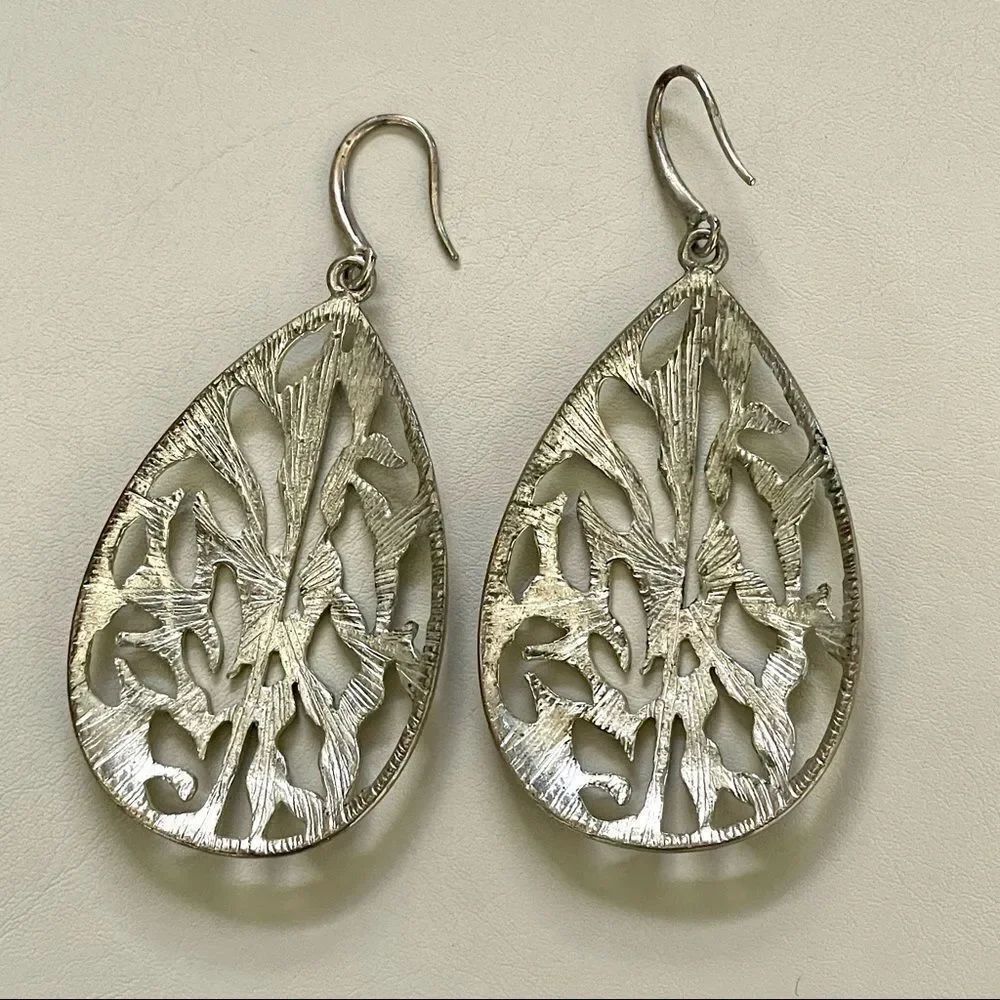 Large teardrop dangle earrings - Picture 5 of 8